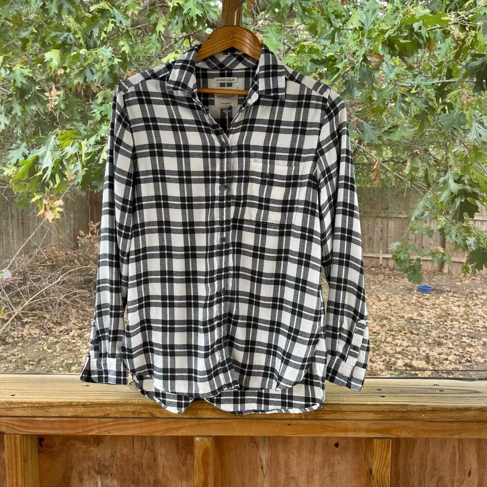 American Eagle Women's Black & White Plaid Soft Flannel Shirt Size M. NEW!